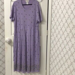PLUS size 1X light purple Chelsea Studios maxi dress w/ tie at waist.